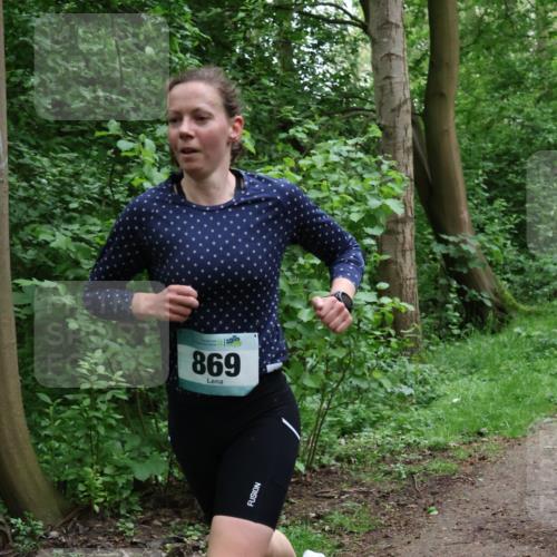 04.05.2025 - 8. Wedeler Halbmarathon Lena Gebhardt http://msf.ph/oto/7830840 04.05.2025 11:16:05 Laufen 869 meine-sportfotos.de