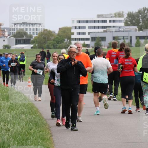 04.05.2025 - 8. Wedeler Halbmarathon Yannick Fuchs http://msf.ph/oto/7830888 04.05.2025 11:19:41 Laufen 663, 225, 6 meine-sportfotos.de