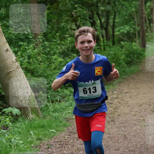 04.05.2025 - 8. Wedeler Halbmarathon Lena Gebhardt http://msf.ph/oto/7830891 04.05.2025 11:16:26 Laufen 613 meine-sportfotos.de