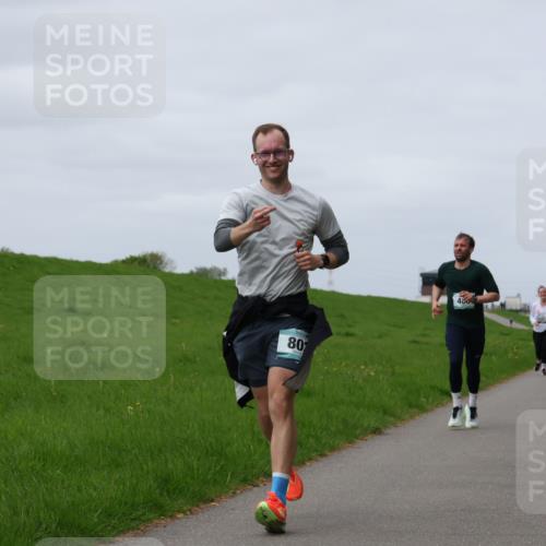 04.05.2025 - 8. Wedeler Halbmarathon Yannick Fuchs http://msf.ph/oto/7830936 04.05.2025 11:39:30 Laufen 80, 400 meine-sportfotos.de