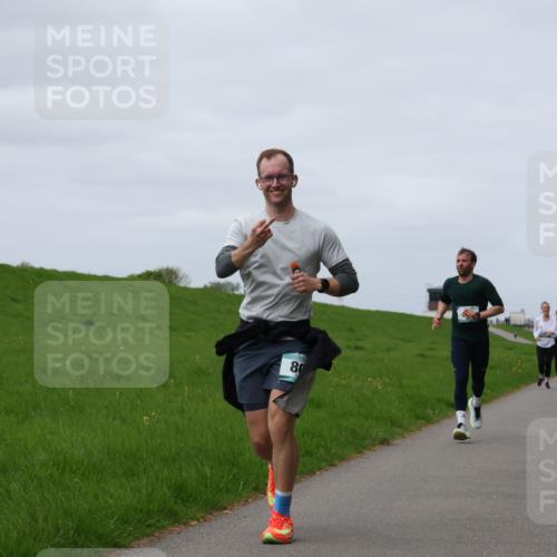 04.05.2025 - 8. Wedeler Halbmarathon Yannick Fuchs http://msf.ph/oto/7830939 04.05.2025 11:39:30 Laufen 80 meine-sportfotos.de