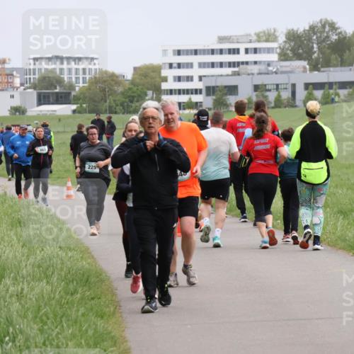 04.05.2025 - 8. Wedeler Halbmarathon Yannick Fuchs http://msf.ph/oto/7830945 04.05.2025 11:19:43 Laufen 663, 225 meine-sportfotos.de