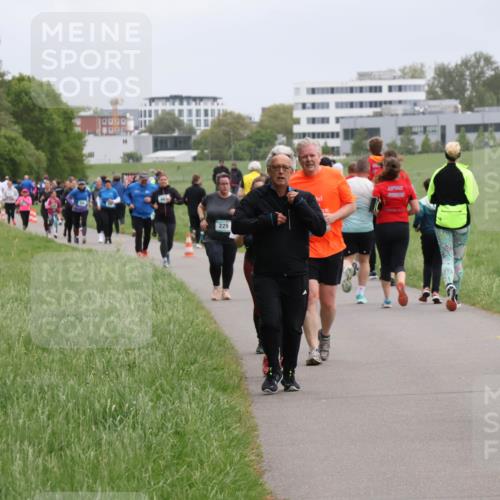04.05.2025 - 8. Wedeler Halbmarathon Yannick Fuchs http://msf.ph/oto/7830956 04.05.2025 11:19:43 Laufen 225 meine-sportfotos.de