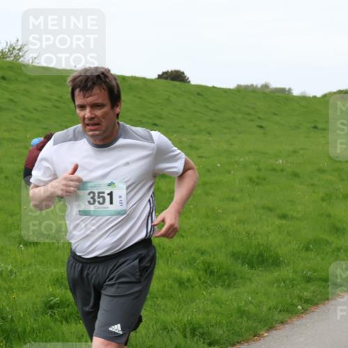 04.05.2025 - 8. Wedeler Halbmarathon Yannick Fuchs http://msf.ph/oto/7830967 04.05.2025 11:19:46 Laufen 121, 351 meine-sportfotos.de