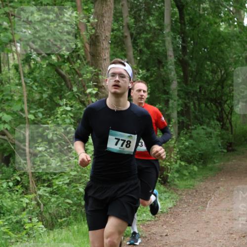04.05.2025 - 8. Wedeler Halbmarathon Lena Gebhardt http://msf.ph/oto/7830986 04.05.2025 11:16:49 Laufen 778 meine-sportfotos.de