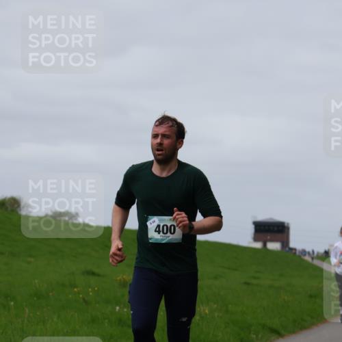 04.05.2025 - 8. Wedeler Halbmarathon Yannick Fuchs http://msf.ph/oto/7831013 04.05.2025 11:39:32 Laufen 68, 400 meine-sportfotos.de