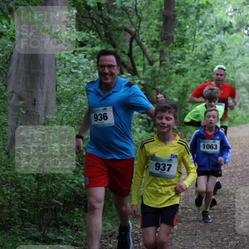 04.05.2025 - 8. Wedeler Halbmarathon Lena Gebhardt http://msf.ph/oto/7831020 04.05.2025 11:17:06 Laufen 936, 937, 1063 meine-sportfotos.de