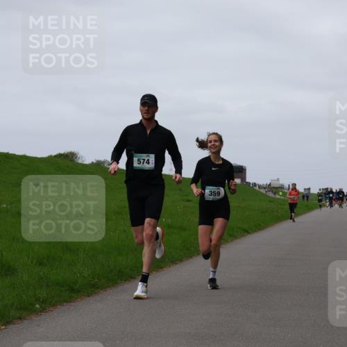 04.05.2025 - 8. Wedeler Halbmarathon Yannick Fuchs http://msf.ph/oto/7831049 04.05.2025 11:19:50 Laufen 574, 359 meine-sportfotos.de