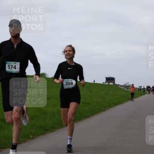 04.05.2025 - 8. Wedeler Halbmarathon Yannick Fuchs http://msf.ph/oto/7831084 04.05.2025 11:19:52 Laufen 574, 359 meine-sportfotos.de