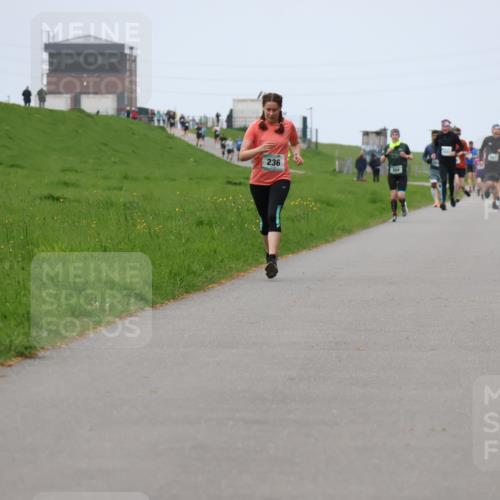 04.05.2025 - 8. Wedeler Halbmarathon Yannick Fuchs http://msf.ph/oto/7831086 04.05.2025 11:19:53 Laufen 236 meine-sportfotos.de