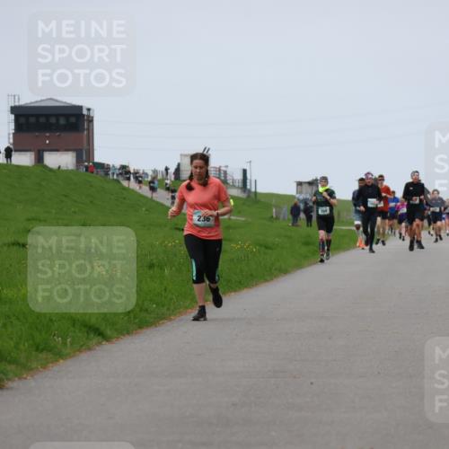 04.05.2025 - 8. Wedeler Halbmarathon Yannick Fuchs http://msf.ph/oto/7831109 04.05.2025 11:19:53 Laufen 354, 236 meine-sportfotos.de