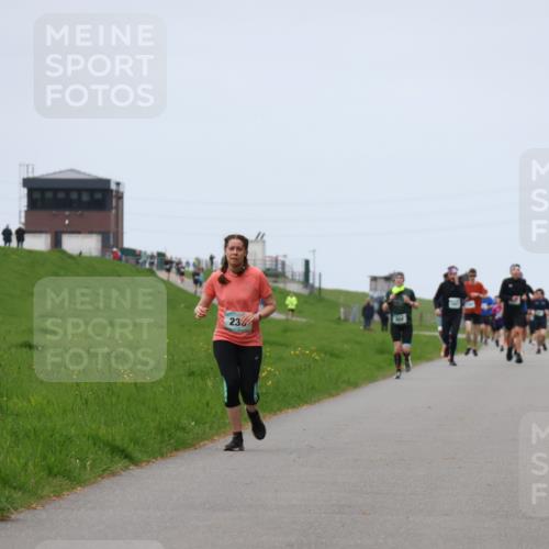 04.05.2025 - 8. Wedeler Halbmarathon Yannick Fuchs http://msf.ph/oto/7831115 04.05.2025 11:19:54 Laufen 23 meine-sportfotos.de