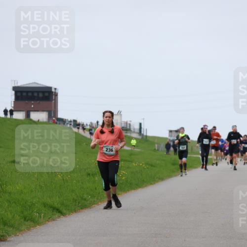 04.05.2025 - 8. Wedeler Halbmarathon Yannick Fuchs http://msf.ph/oto/7831118 04.05.2025 11:19:54 Laufen 236 meine-sportfotos.de