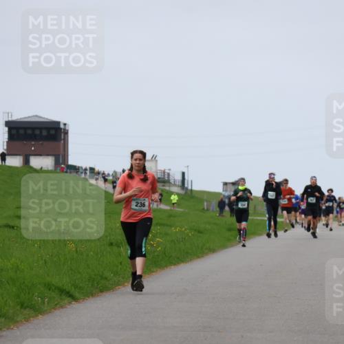 04.05.2025 - 8. Wedeler Halbmarathon Yannick Fuchs http://msf.ph/oto/7831123 04.05.2025 11:19:54 Laufen 236 meine-sportfotos.de