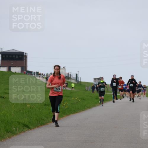 04.05.2025 - 8. Wedeler Halbmarathon Yannick Fuchs http://msf.ph/oto/7831126 04.05.2025 11:19:54 Laufen 236 meine-sportfotos.de