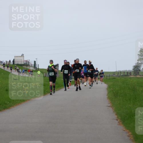 04.05.2025 - 8. Wedeler Halbmarathon Yannick Fuchs http://msf.ph/oto/7831162 04.05.2025 11:19:59 Laufen 236, 354, 1027, 367, 311 meine-sportfotos.de