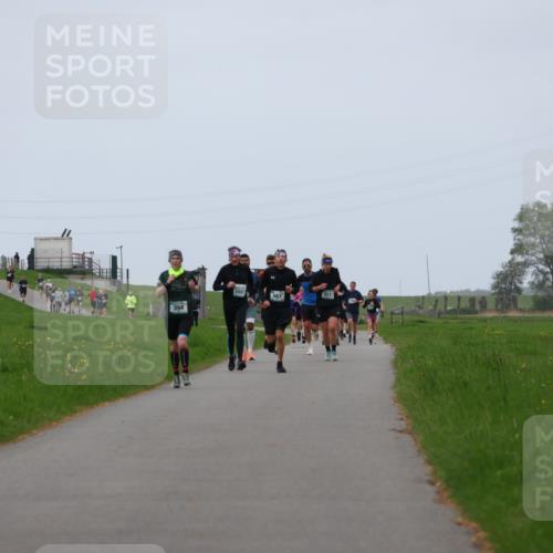 04.05.2025 - 8. Wedeler Halbmarathon Yannick Fuchs http://msf.ph/oto/7831172 04.05.2025 11:19:59 Laufen 1027, 567, 311, 236, 354 meine-sportfotos.de