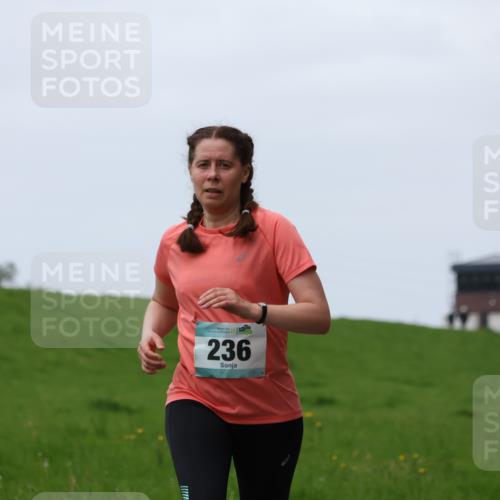 04.05.2025 - 8. Wedeler Halbmarathon Yannick Fuchs http://msf.ph/oto/7831196 04.05.2025 11:20:01 Laufen 236 meine-sportfotos.de