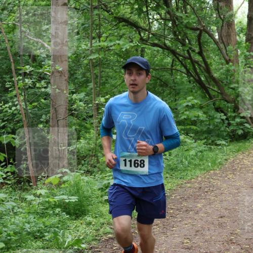 04.05.2025 - 8. Wedeler Halbmarathon Lena Gebhardt http://msf.ph/oto/7831201 04.05.2025 11:17:22 Laufen 1168 meine-sportfotos.de