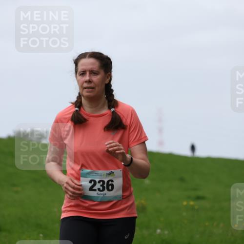 04.05.2025 - 8. Wedeler Halbmarathon Yannick Fuchs http://msf.ph/oto/7831222 04.05.2025 11:20:02 Laufen 5, 236 meine-sportfotos.de