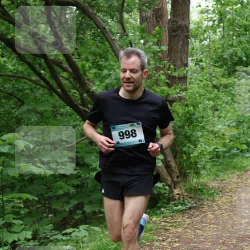04.05.2025 - 8. Wedeler Halbmarathon Lena Gebhardt http://msf.ph/oto/7831223 04.05.2025 11:17:28 Laufen 998 meine-sportfotos.de