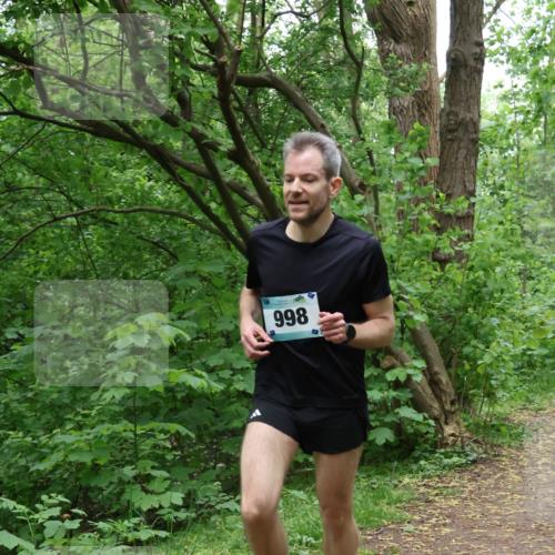 04.05.2025 - 8. Wedeler Halbmarathon Lena Gebhardt http://msf.ph/oto/7831230 04.05.2025 11:17:28 Laufen 998 meine-sportfotos.de