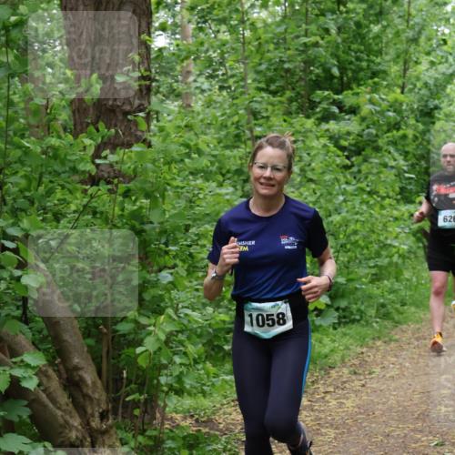 04.05.2025 - 8. Wedeler Halbmarathon Lena Gebhardt http://msf.ph/oto/7831266 04.05.2025 11:17:30 Laufen 1058, 626 meine-sportfotos.de