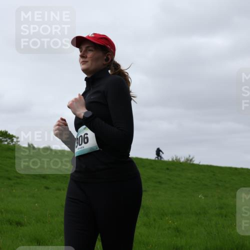 04.05.2025 - 8. Wedeler Halbmarathon Yannick Fuchs http://msf.ph/oto/7831327 04.05.2025 11:39:52 Laufen 06 meine-sportfotos.de