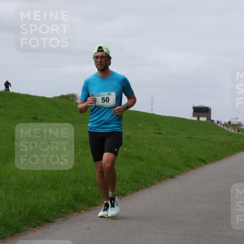 04.05.2025 - 8. Wedeler Halbmarathon Yannick Fuchs http://msf.ph/oto/7831342 04.05.2025 11:40:07 Laufen 50, 50 meine-sportfotos.de