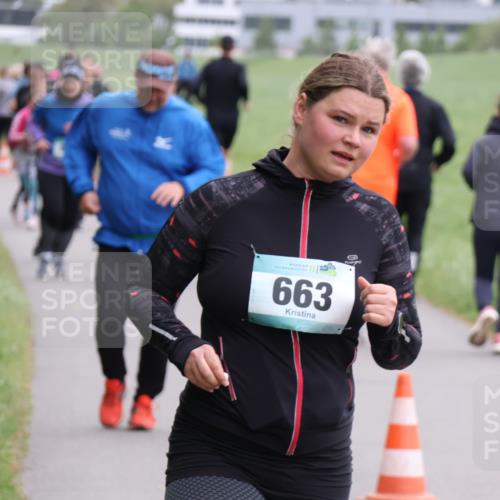 04.05.2025 - 8. Wedeler Halbmarathon Yannick Fuchs http://msf.ph/oto/7831348 04.05.2025 11:20:09 Laufen 663 meine-sportfotos.de