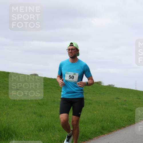 04.05.2025 - 8. Wedeler Halbmarathon Yannick Fuchs http://msf.ph/oto/7831355 04.05.2025 11:40:08 Laufen 50 meine-sportfotos.de