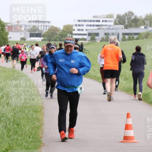 04.05.2025 - 8. Wedeler Halbmarathon Yannick Fuchs http://msf.ph/oto/7831360 04.05.2025 11:20:10 Laufen 86 meine-sportfotos.de