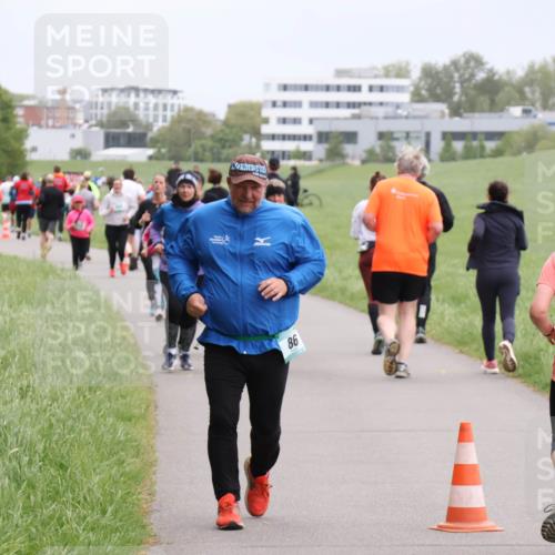 04.05.2025 - 8. Wedeler Halbmarathon Yannick Fuchs http://msf.ph/oto/7831362 04.05.2025 11:20:10 Laufen 86 meine-sportfotos.de