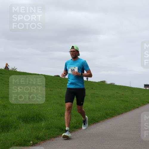 04.05.2025 - 8. Wedeler Halbmarathon Yannick Fuchs http://msf.ph/oto/7831363 04.05.2025 11:40:08 Laufen 50 meine-sportfotos.de