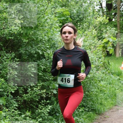 04.05.2025 - 8. Wedeler Halbmarathon Lena Gebhardt http://msf.ph/oto/7831364 04.05.2025 11:17:51 Laufen 416 meine-sportfotos.de