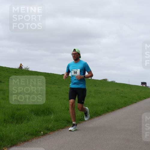 04.05.2025 - 8. Wedeler Halbmarathon Yannick Fuchs http://msf.ph/oto/7831366 04.05.2025 11:40:08 Laufen 50 meine-sportfotos.de