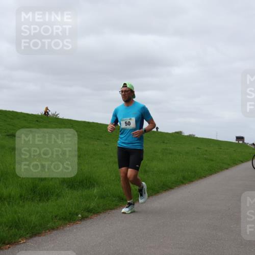 04.05.2025 - 8. Wedeler Halbmarathon Yannick Fuchs http://msf.ph/oto/7831369 04.05.2025 11:40:08 Laufen 50 meine-sportfotos.de