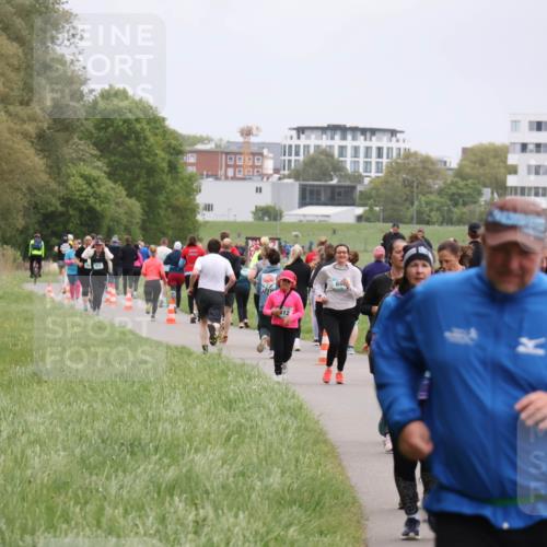 04.05.2025 - 8. Wedeler Halbmarathon Yannick Fuchs http://msf.ph/oto/7831384 04.05.2025 11:20:12 Laufen 666, 8 meine-sportfotos.de