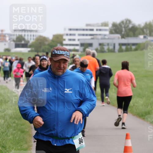 04.05.2025 - 8. Wedeler Halbmarathon Yannick Fuchs http://msf.ph/oto/7831400 04.05.2025 11:20:14 Laufen 86 meine-sportfotos.de
