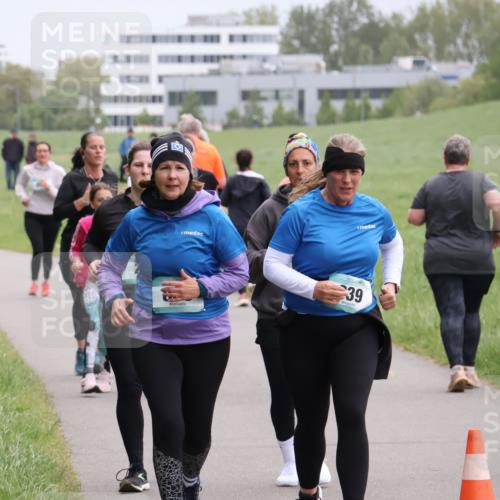 04.05.2025 - 8. Wedeler Halbmarathon Yannick Fuchs http://msf.ph/oto/7831418 04.05.2025 11:20:17 Laufen 39 meine-sportfotos.de