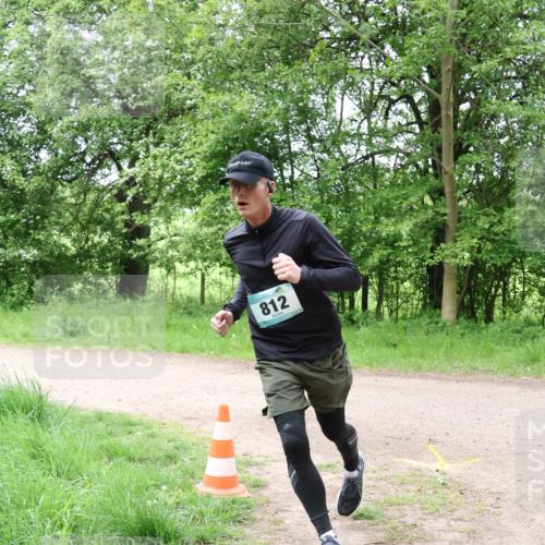 04.05.2025 - 8. Wedeler Halbmarathon Lena Gebhardt http://msf.ph/oto/7831421 04.05.2025 11:18:00 Laufen 812 meine-sportfotos.de