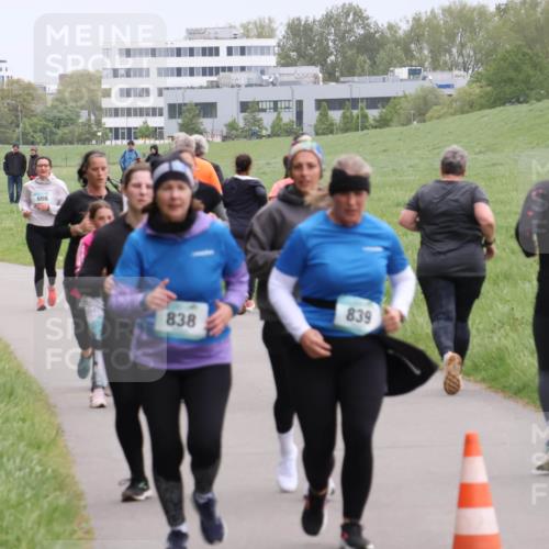 04.05.2025 - 8. Wedeler Halbmarathon Yannick Fuchs http://msf.ph/oto/7831423 04.05.2025 11:20:17 Laufen 512, 666, 838, 839 meine-sportfotos.de