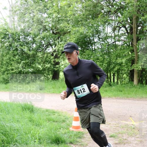 04.05.2025 - 8. Wedeler Halbmarathon Lena Gebhardt http://msf.ph/oto/7831430 04.05.2025 11:18:00 Laufen 812 meine-sportfotos.de