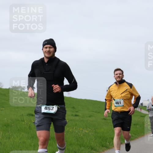 04.05.2025 - 8. Wedeler Halbmarathon Yannick Fuchs http://msf.ph/oto/7831434 04.05.2025 11:40:28 Laufen 852, 74, 461, 988 meine-sportfotos.de