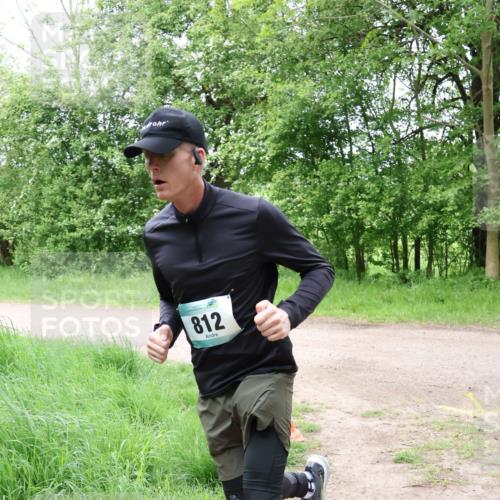 04.05.2025 - 8. Wedeler Halbmarathon Lena Gebhardt http://msf.ph/oto/7831439 04.05.2025 11:18:00 Laufen 812 meine-sportfotos.de