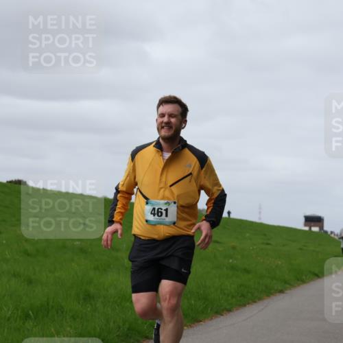 04.05.2025 - 8. Wedeler Halbmarathon Yannick Fuchs http://msf.ph/oto/7831499 04.05.2025 11:40:31 Laufen 461 meine-sportfotos.de