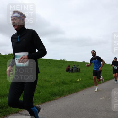 04.05.2025 - 8. Wedeler Halbmarathon Yannick Fuchs http://msf.ph/oto/7831511 04.05.2025 11:20:23 Laufen 1, 311 meine-sportfotos.de