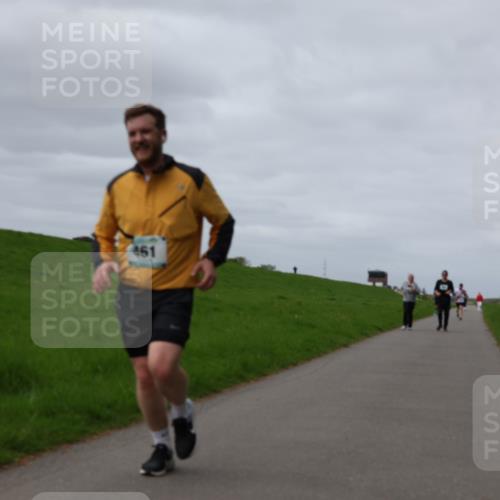 04.05.2025 - 8. Wedeler Halbmarathon Yannick Fuchs http://msf.ph/oto/7831515 04.05.2025 11:40:32 Laufen 461 meine-sportfotos.de