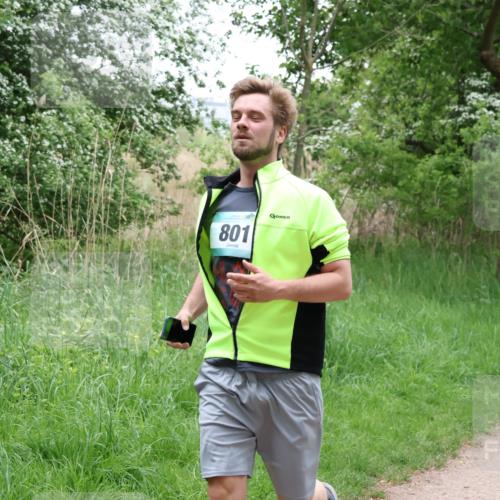 04.05.2025 - 8. Wedeler Halbmarathon Lena Gebhardt http://msf.ph/oto/7831525 04.05.2025 11:18:11 Laufen 801 meine-sportfotos.de