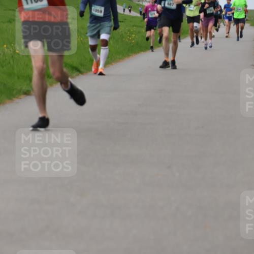 04.05.2025 - 8. Wedeler Halbmarathon Yannick Fuchs http://msf.ph/oto/7831543 04.05.2025 11:20:26 Laufen 1059, 579, 687 meine-sportfotos.de